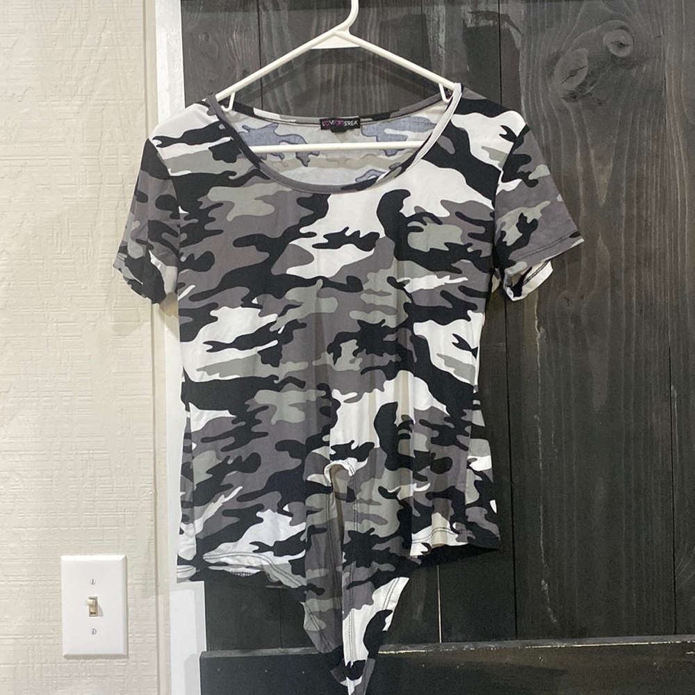 Brand -Love streak, black and white camouflage, bottom tie.